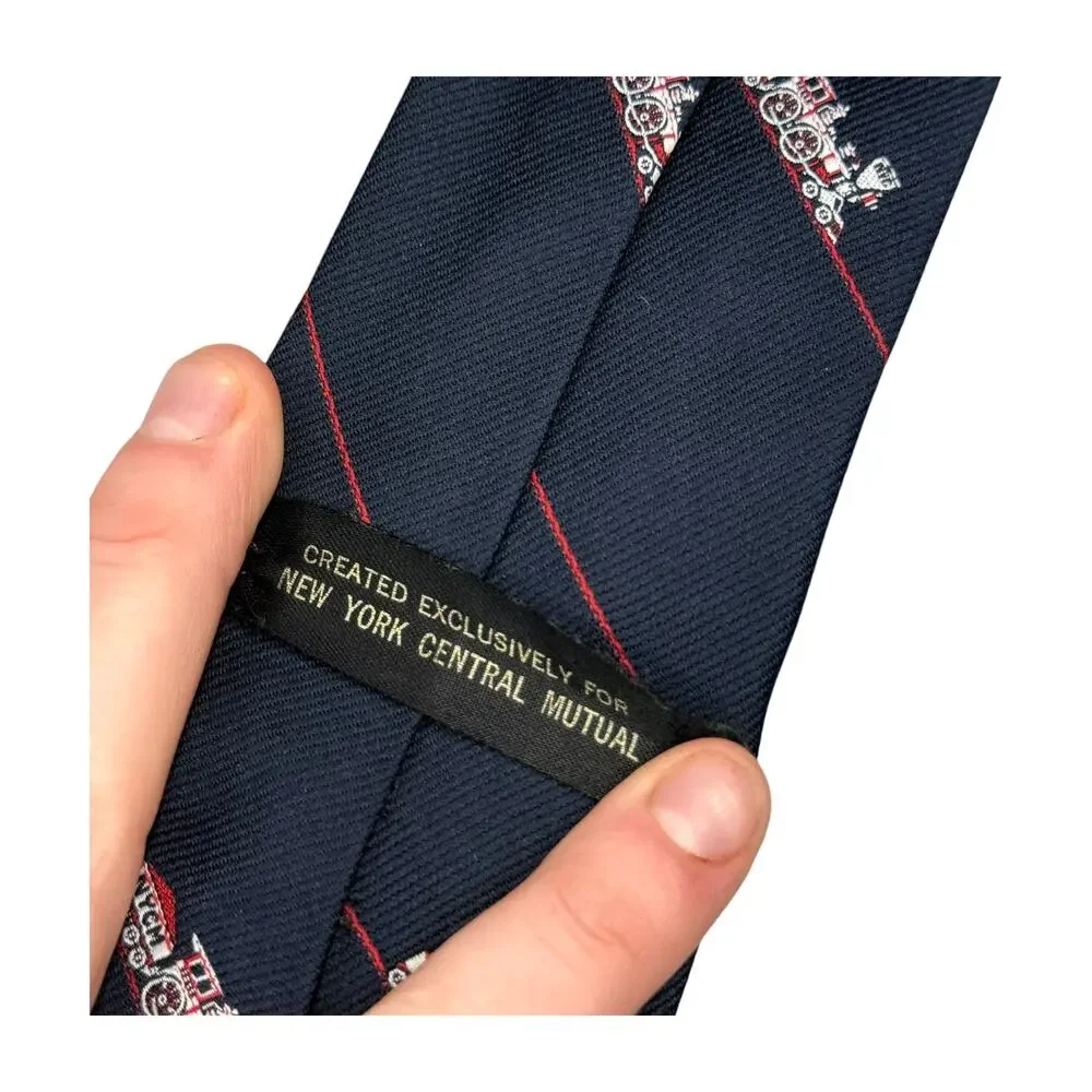New York Central Mutual Vintage NYCM Navy Train Novelty Tie - Picture 4 of 6